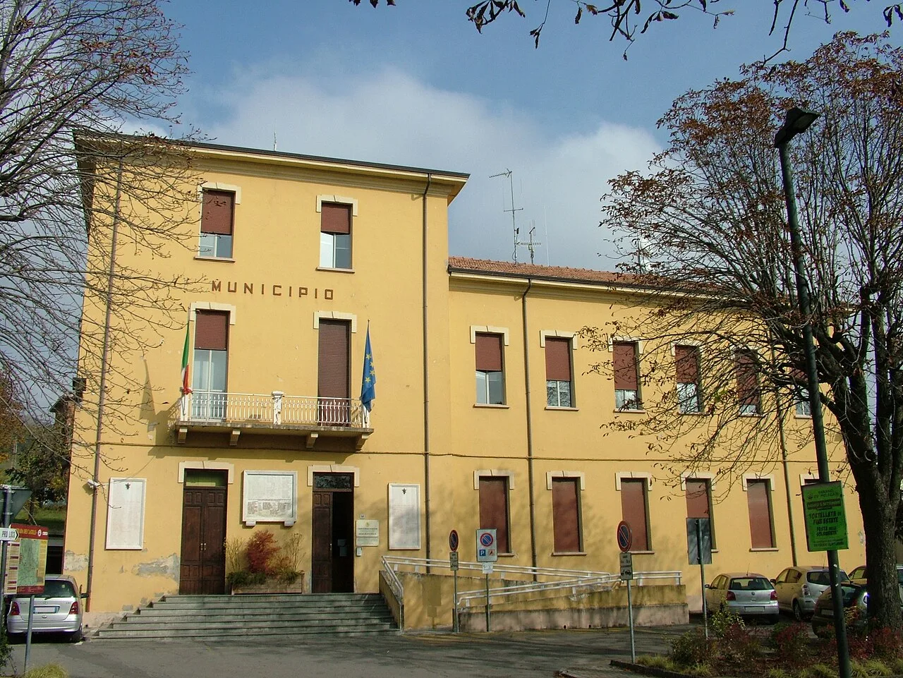 Il Castello Pallavicino sopra la Valle del Ceno